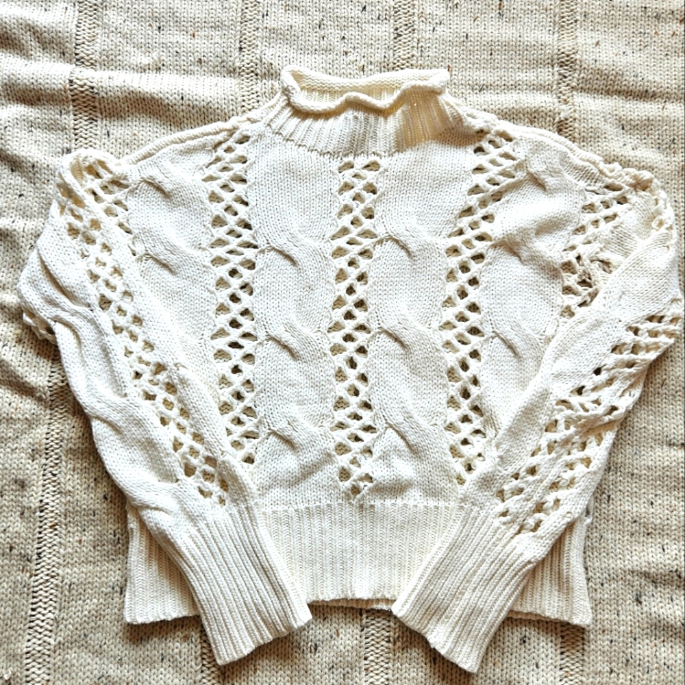 Semi-cropped mock neck sweater